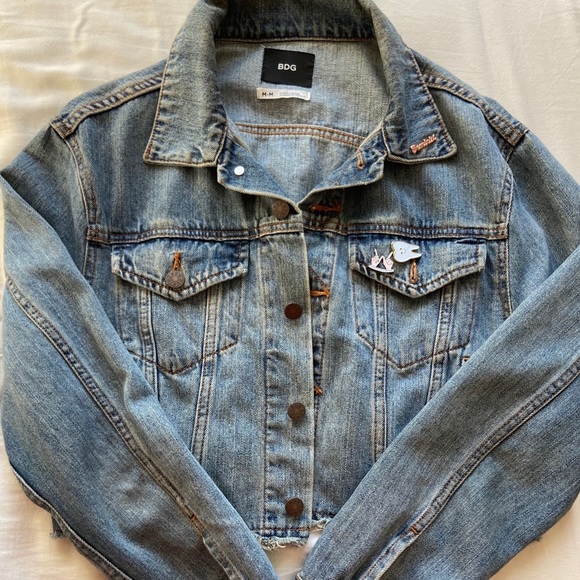 BDG UO Jean Jacket w/ pins - Picture 1 of 3
